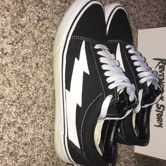 Revenge x Storm Black - Picture 3 of 6